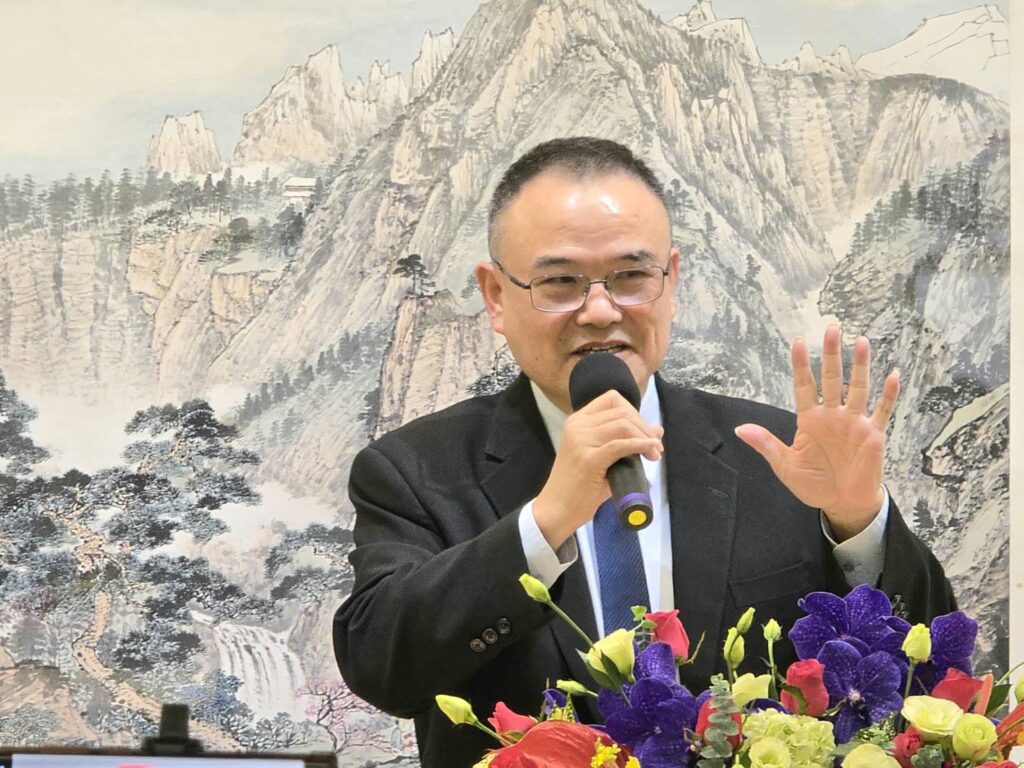 ▲故宮博物院院長蕭宗煌致詞時說明周澄老師與故宮的過往互動關係，對周澄的藝術成就頗為讚佩。（記者 辛澎祥/攝）