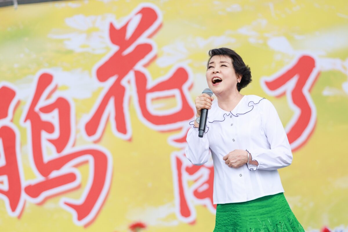 國教大傑出校友月中竹縣文化局美術館聯展   簡文秀高歌鼓舞慶賀