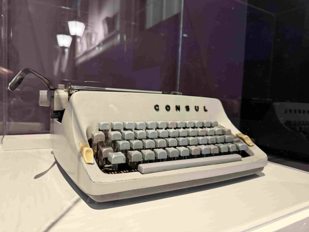 ▲捷克現當代文學展「打字機也會唱歌」正在臺文館展出中。（圖/文化部 提供）