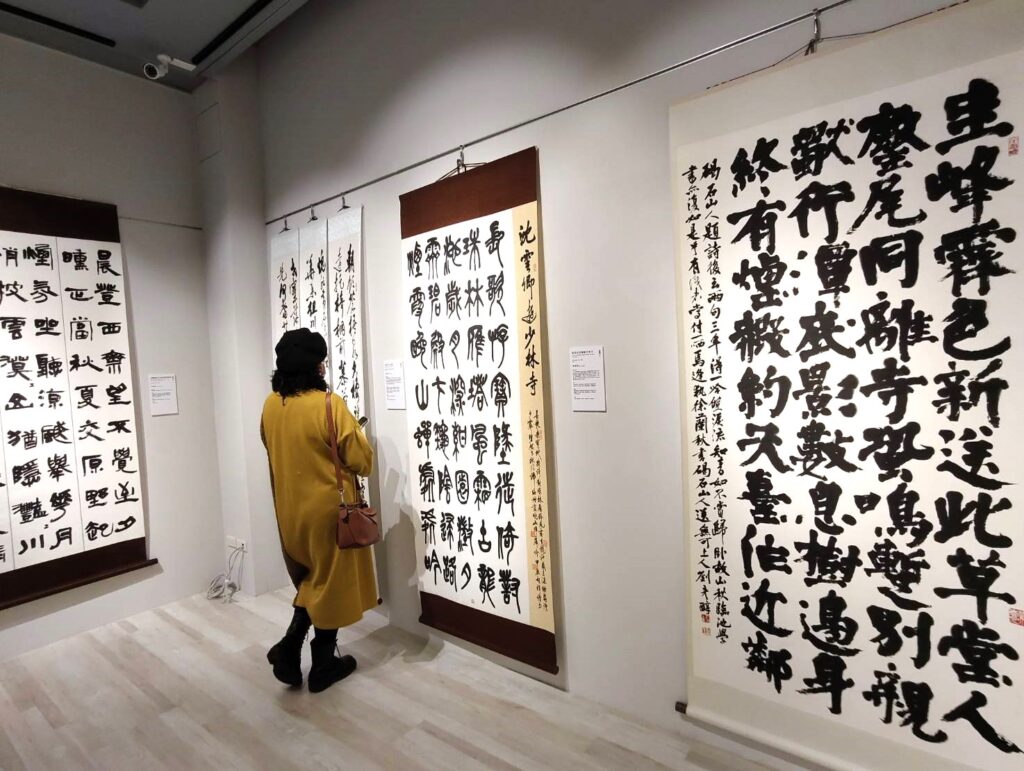 民眾於現場觀展。（記者 陳安婷/攝）
