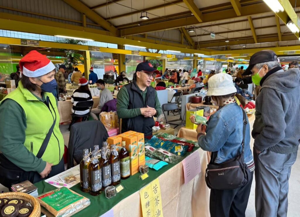 ▲新北市特色好茶展售會在希望廣場登場。（圖/新北市農業局 提供）
