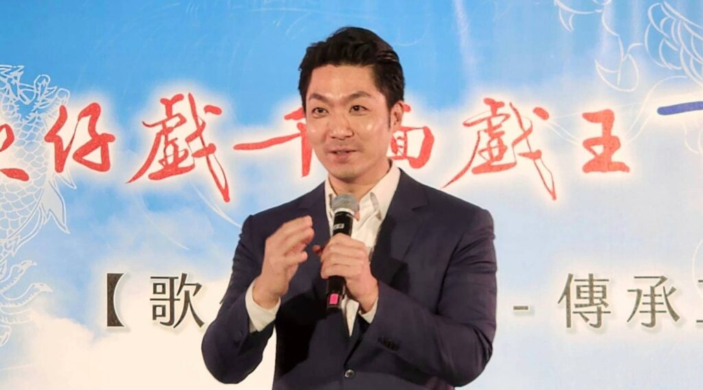 ▲臺北市長蔣萬安對葉青一生為歌仔戲付出所呈現的貢獻與成就，表達正面推崇之意。（記者 辛澎祥/攝）