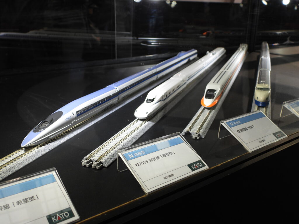▲活動現場展出中的各款火車模型。（圖/臺鐵公司 提供）