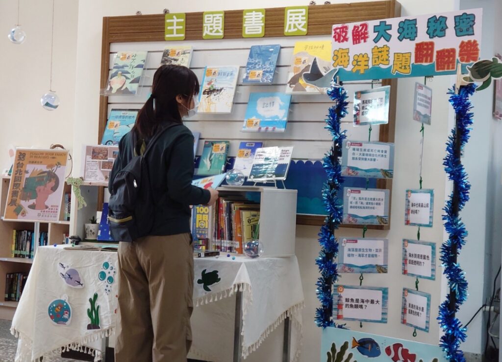 書展於總館及分館共12館同步展出，歡迎民眾到圖書館品讀原創故事。（圖/中市圖提供）