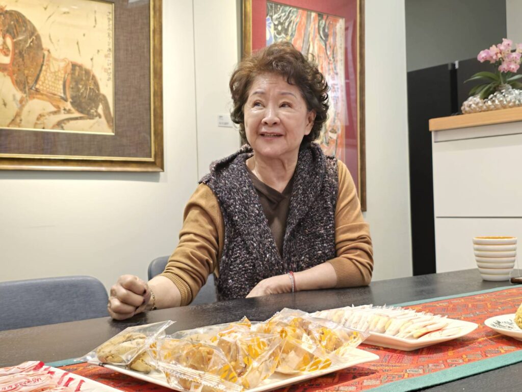 ▲胡克敏紀念館館長李中華侃侃而談與胡克敏老師之間亦師亦友的深厚情誼,讓人感動。(記者 辛澎祥/攝)