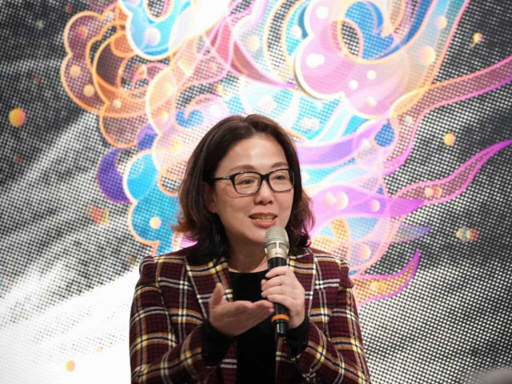 ▲文化部次長王時思致詞時表達對藝術家林磐聳的高度敬佩與藝術成就上的推崇。（記者 辛澎祥/攝）