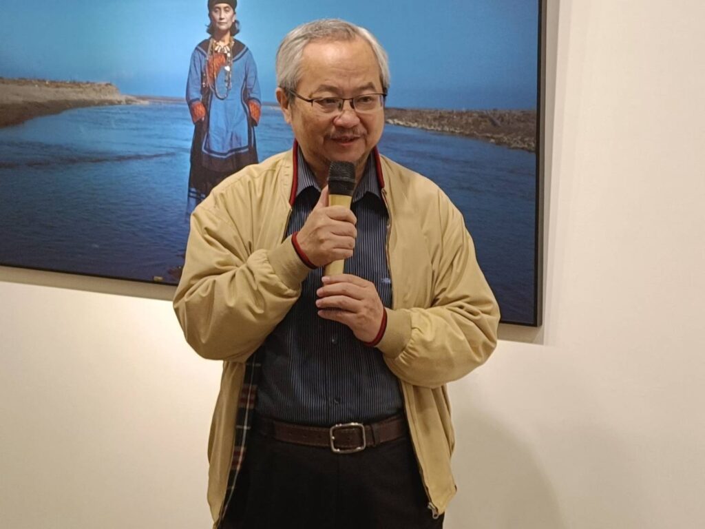 ▲大苑藝術及ART FUTURE 藝術未來博覽會負責人張學孔，致詞時表達對本屆超新星藝術家賦予高度期待。（記者 辛澎祥/攝）