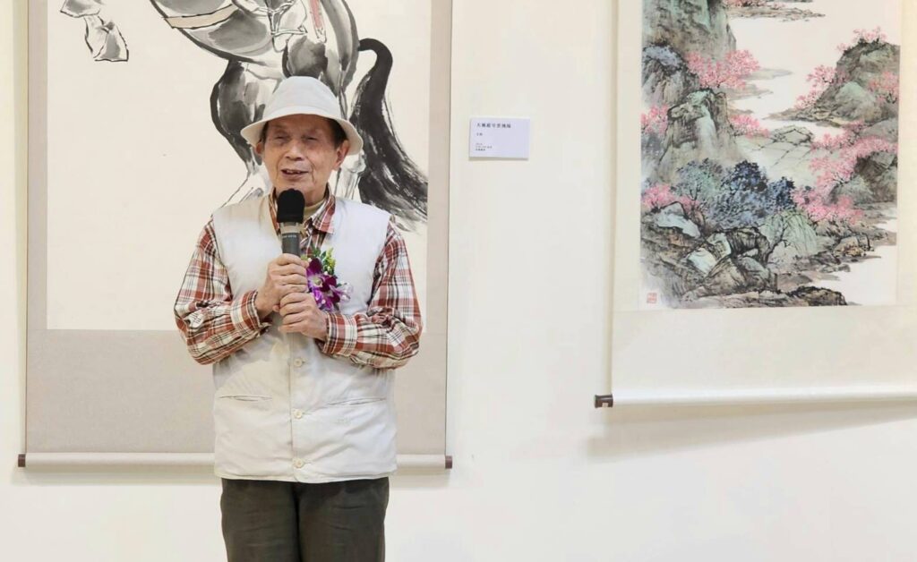 ▲創會理事長黃昭雄對協會發展至今所展現的藝術根基與文化角色，認為歷任理事長的接續專注方竟其功。（記者 辛澎祥/攝）