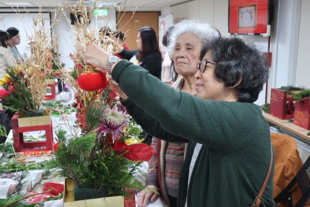 歡迎到中市圖報名，創作屬於自己的年節盆花。（圖/臺中市政府文化局提供）