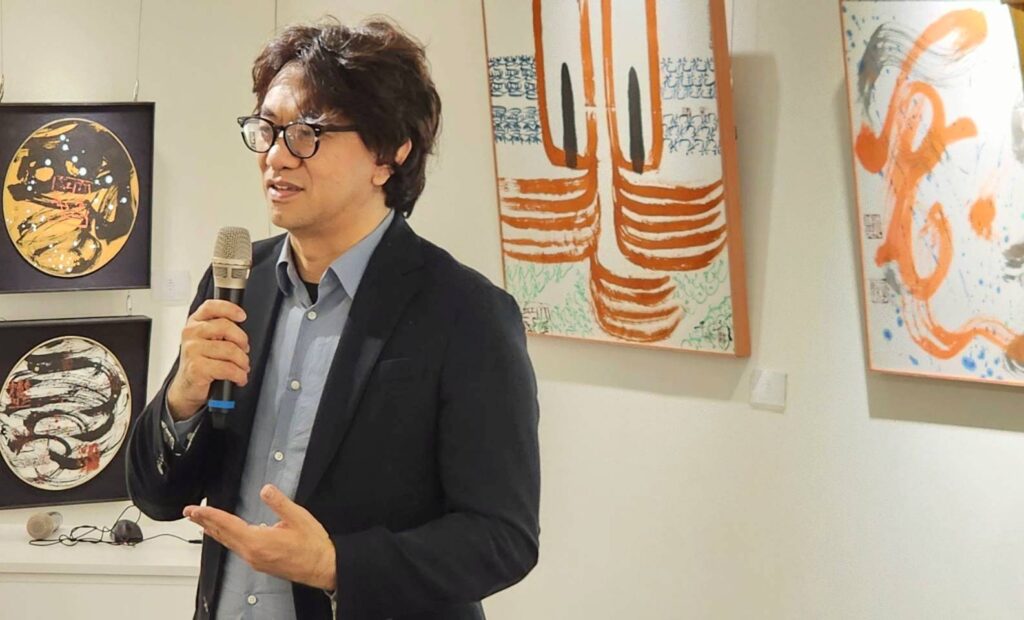 ▲威力大岡藝術文化基金會執行長施作君認為,臺荷的藝術文化交流將開啟國人不同的視野。(記者 辛澎祥/攝)