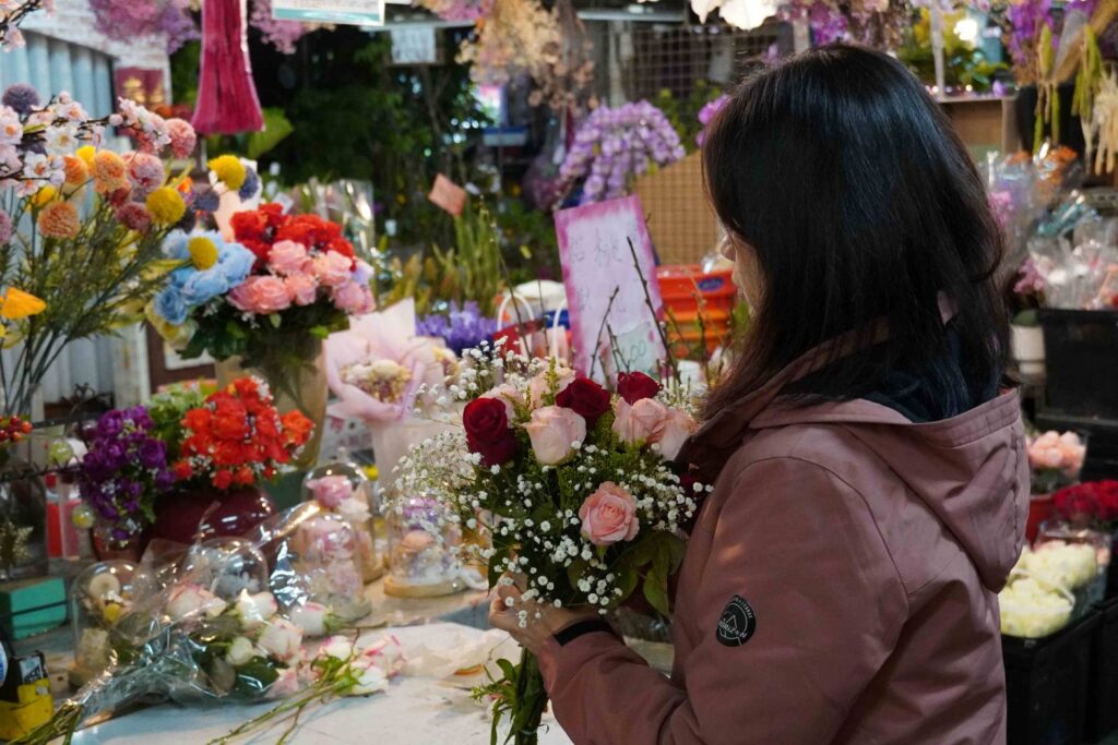 ▲白色情人節將至,花市生意相當熱絡。(圖/新北市農業局 提供)