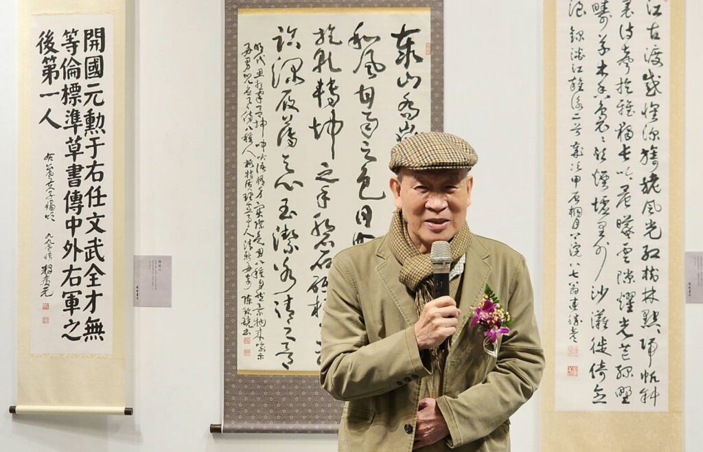 ▲中國書法學會顧問李貞吉教授，認為在人文鼎盛的環境中，書法優先被推廣，期待能在展覽交流中獲得實質效益。（記者 辛澎祥/攝）