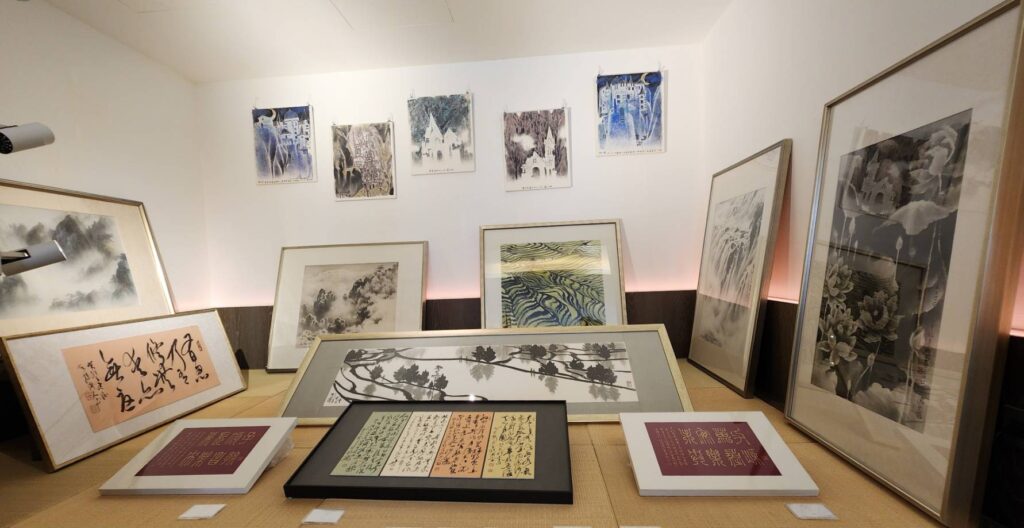 ▲書畫同源，傳統中帶有創新，是展場極具特色的畫作展現，開啟藝術市場新的思路。（記者 辛澎祥/攝）