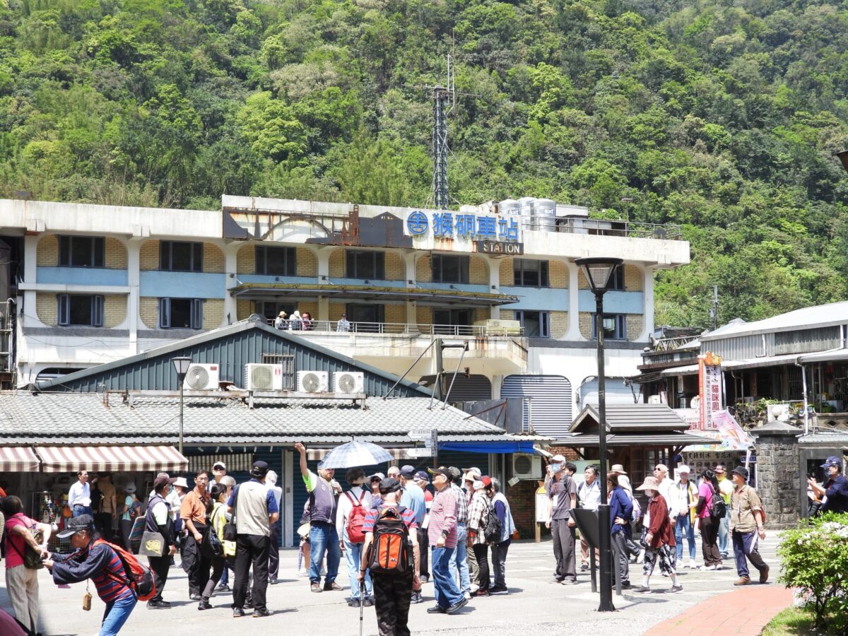柴客暖心鐵道記憶之旅  搭乘臺鐵郵輪   重溫鐵道回憶