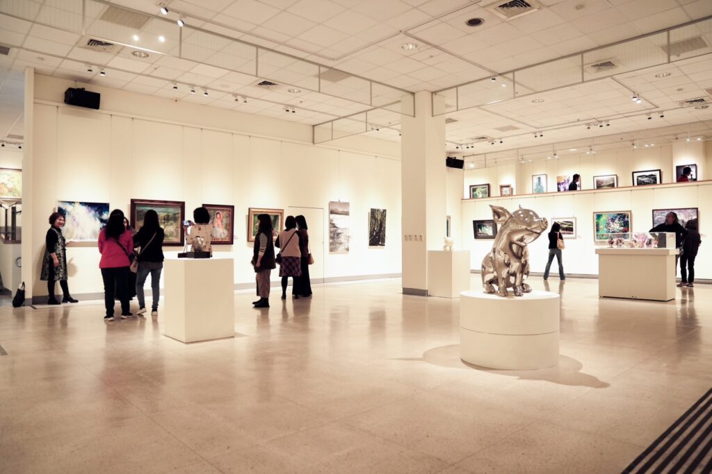 2025年臺中市女性藝術家邀請展共126位藝術家共襄盛舉。（圖/文化局提供）