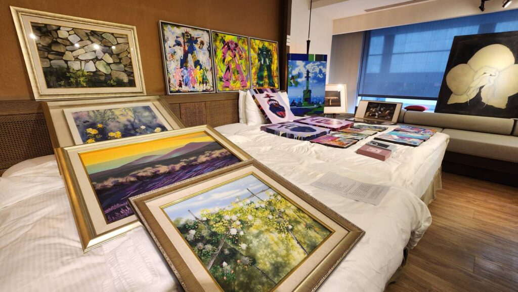 ▲多元媒材的展現，讓藝術的表現手法更顯得創意且具多面性，是今年臺南藝博會的最大特色。（記者 辛澎祥/攝）