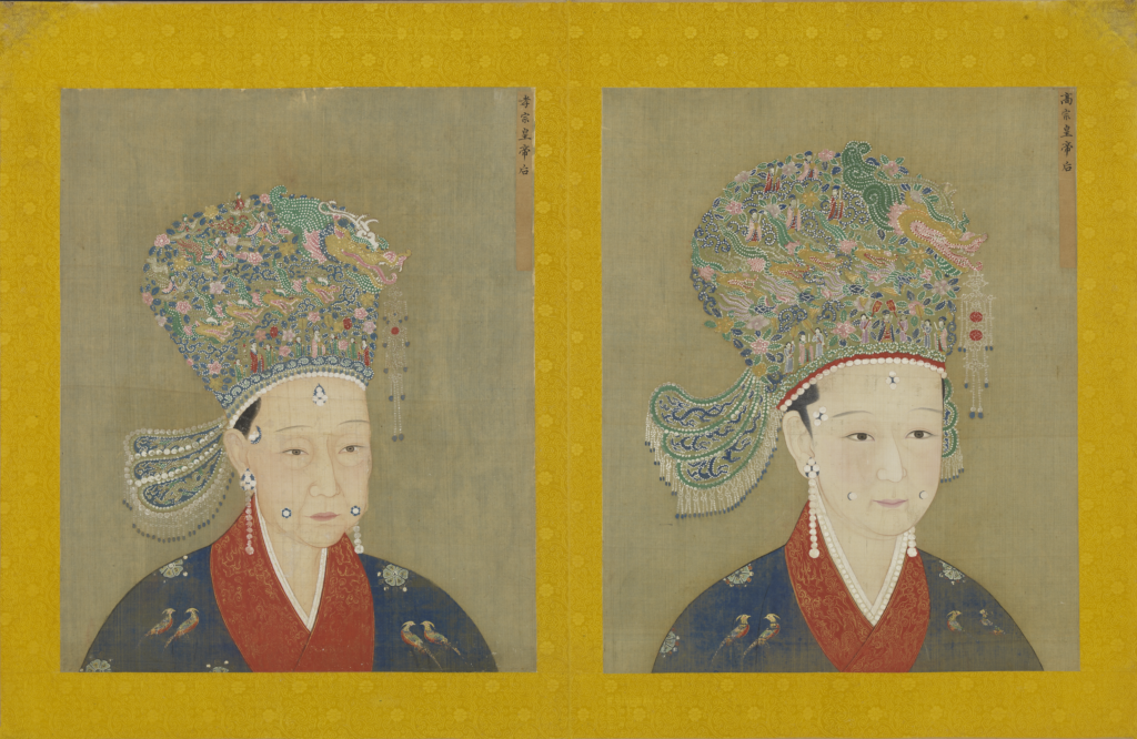 國寶 宋代后半身像冊 (右幅宋高宗后半身像；左幅宋孝宗后半身像)。（圖/故宮提供）