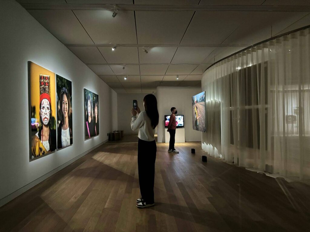 ▲高美館展出作品內容呈現不同的視野觀點。(圖/高美館 提供)