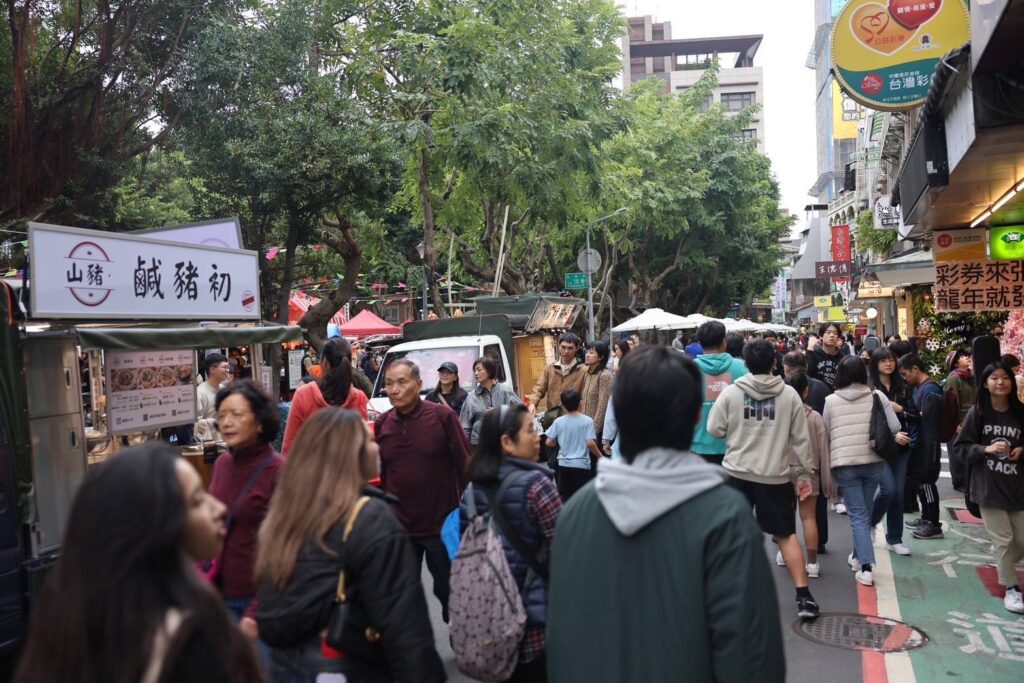 ▲市府規畫假日漫步區,與社區共同打造共榮環境。(圖/台北市政府商業處 提供)