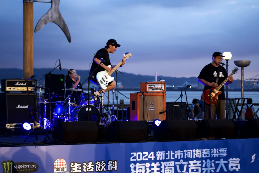▲獨立音樂大賞自即日起開放報名，懷抱音樂夢想的樂團與歌手皆可實現音樂夢想。（圖/新北市觀旅局 提供）