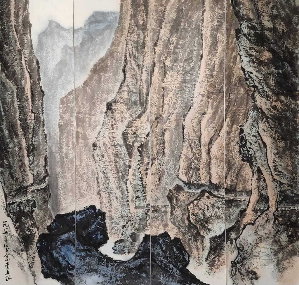 ▲水墨畫筆觸的深邃內涵，彰顯出創作唯美的境界，令人驚艷無比。（記者 辛澎祥/攝）