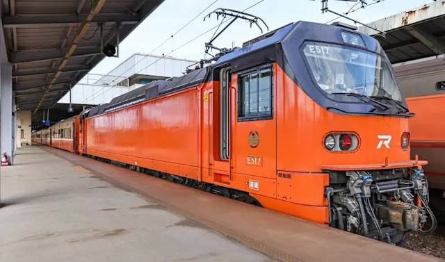 ▲E500型電力機車。（圖/台鐵 提供）