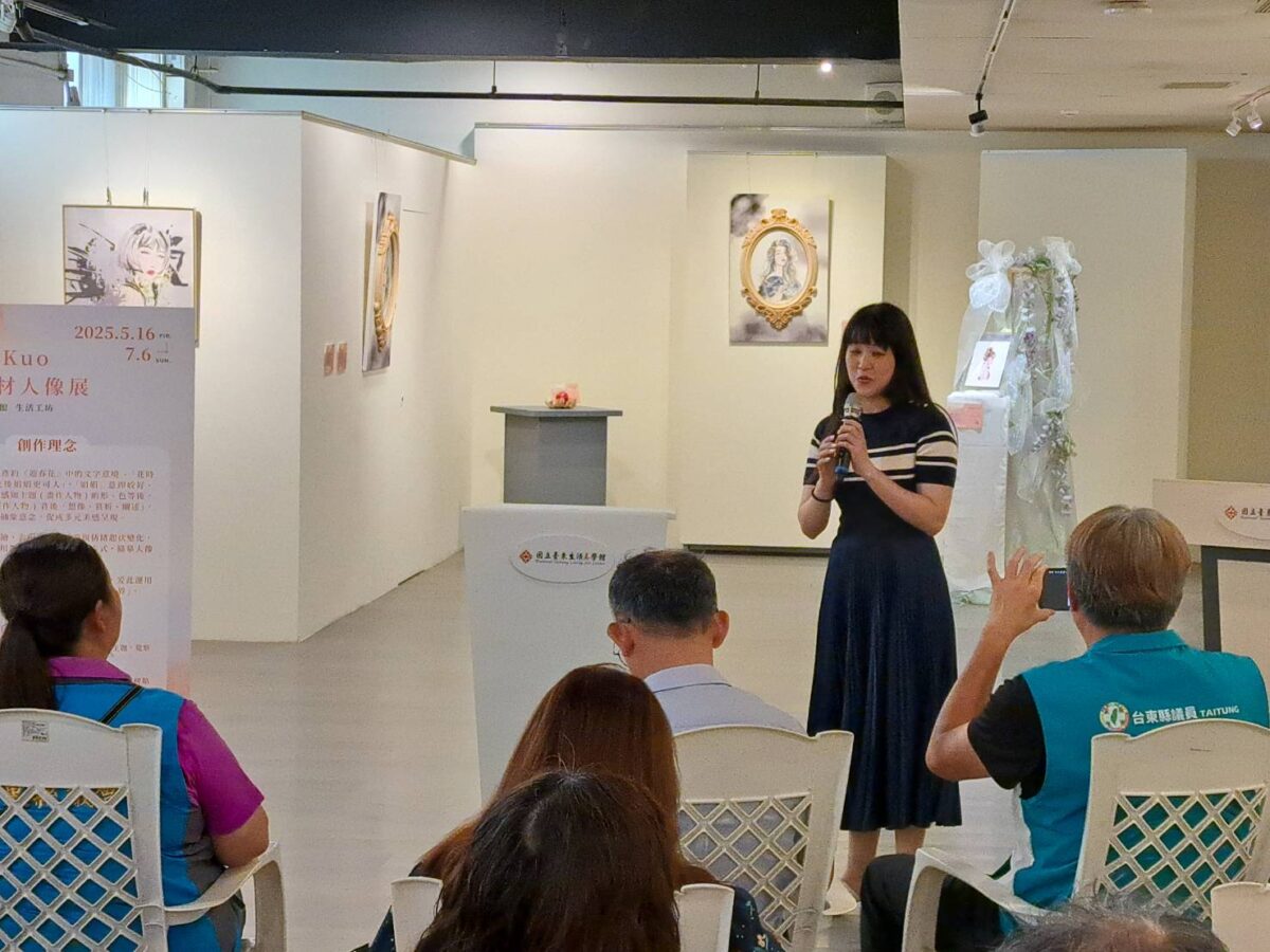 花後娟娟更可人  Emily Kuo複合媒材人像展  呈現多元美感  開啟觀者全新視野