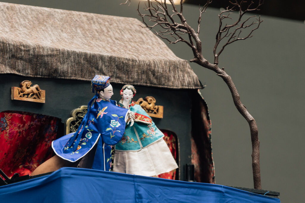 集藝戲坊《浪漫劍客葉不凡》為兒藝節記者會開場演出。（圖/臺北表演藝術中心提供）