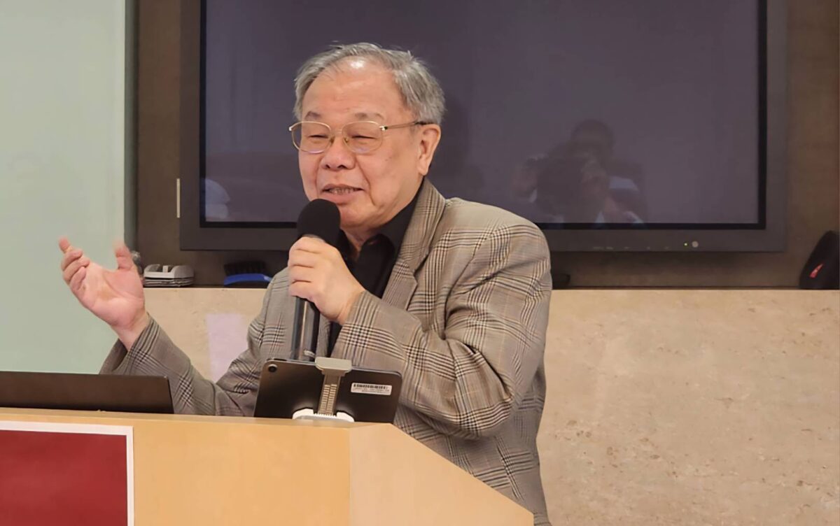 數位科技與傳統書畫融合  張炳煌e轉新境  使用AI工具生成創作  每日e品備受期待