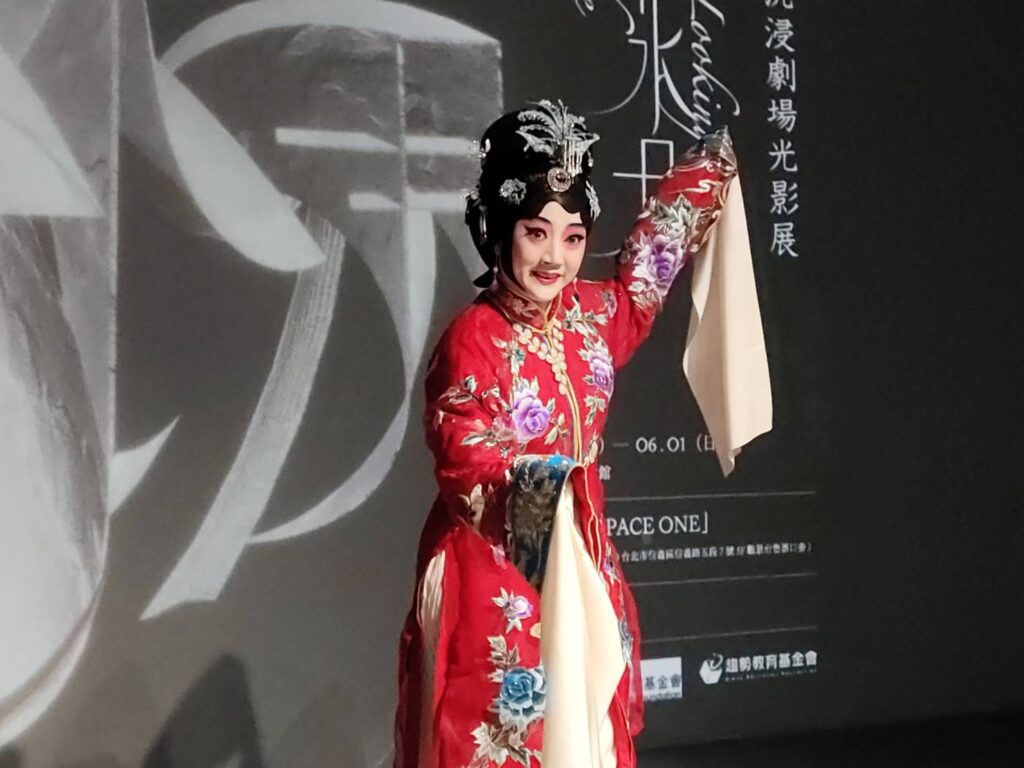 黃詩雅在名師魏海敏帶領下，挑戰詮釋經典人物《王熙鳳》。（記者陳安婷/攝 ）