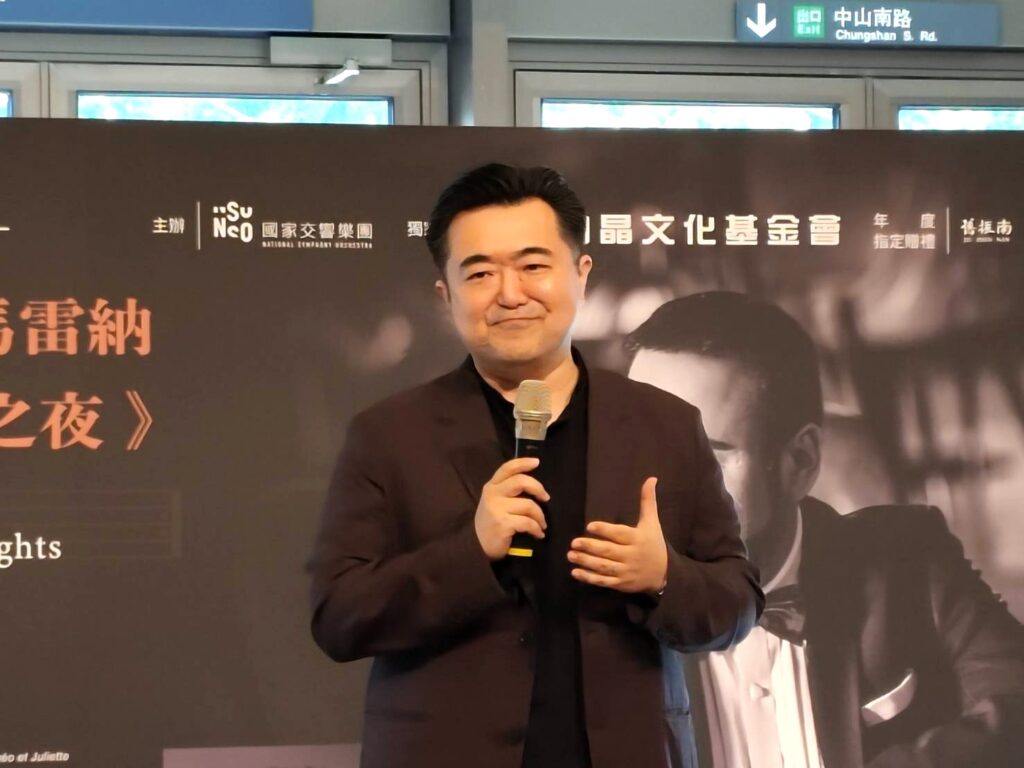 本場客席指揮園田隆一郎，目前擔任東京太平洋愛樂樂團指揮及藤澤市民歌劇的藝術總監。（記者 陳安婷/攝）
