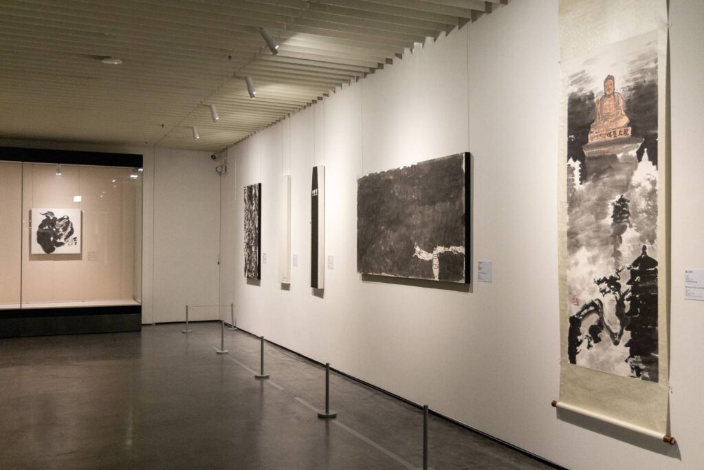 ▲李奇茂百歲紀念展在史博館展出中。(圖/史博館 提供)