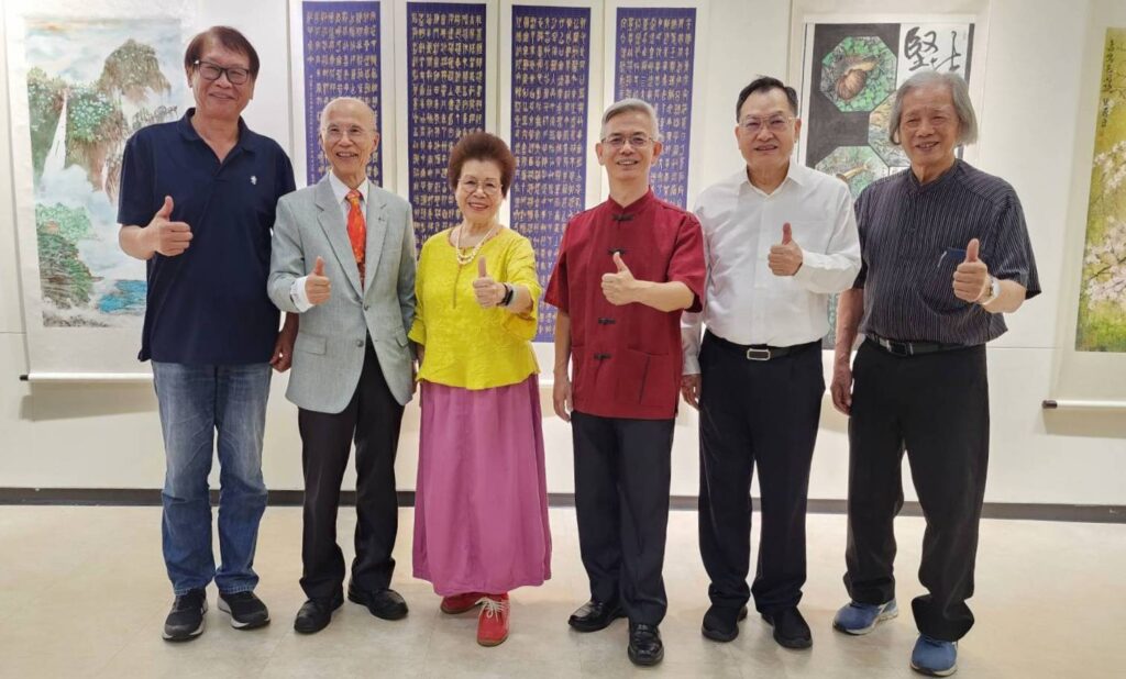▲出席聯展開幕式並致詞與全體參展藝術家共勉的貴賓與書畫界領導人，並在會後合影留念。（圖 大媒體新聞網/提供）