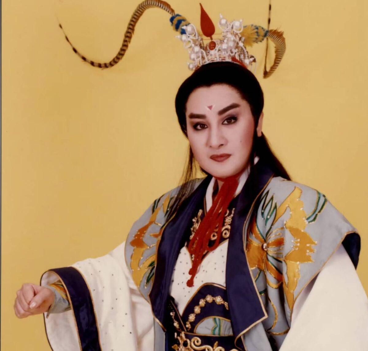 歌仔戲巨星楊麗花  客家建築匠師傅明光與農民文學家吳晟  榮獲第44屆行政院文化獎