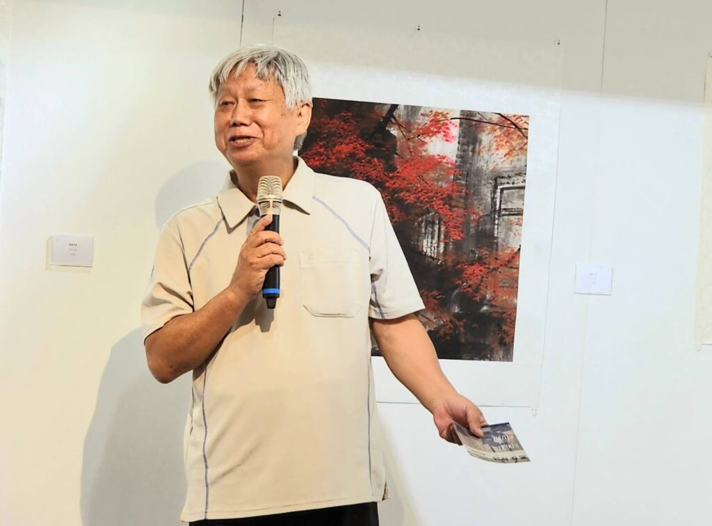 ▲陶喜工作室合夥人劉祖謙強調，參展藝術家的創作從自然啟於人性，淬鍊過程呈現完美結果，令人驚喜。（記者 辛澎祥/攝）