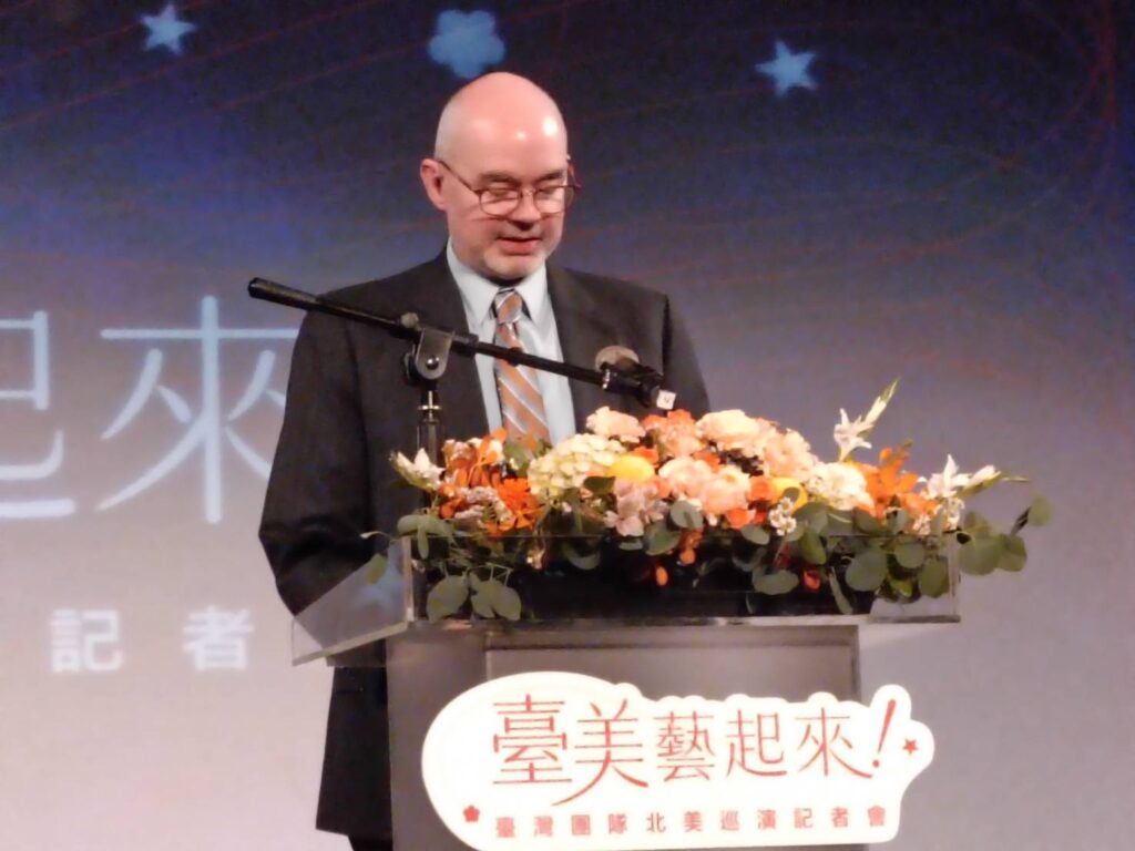 ▲美國在台協會處長谷立言致詞時表達對臺灣表演團體在美國巡迴演出的高度肯定。（記者 辛澎祥/攝）
