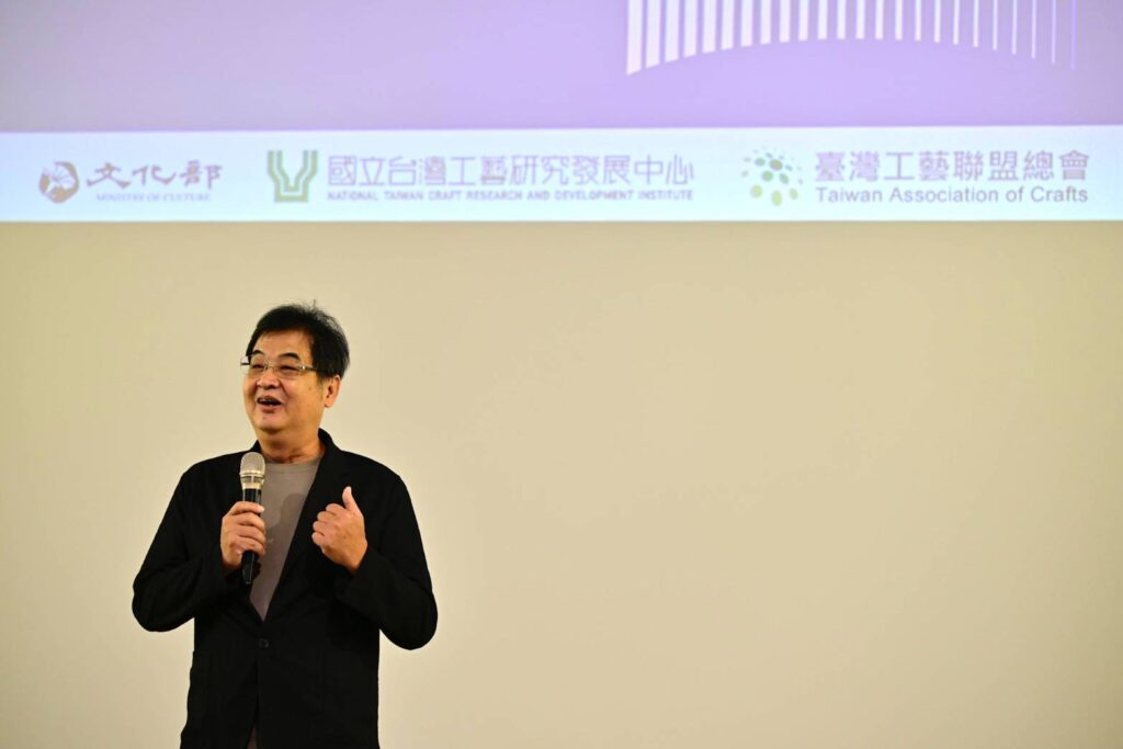 ▲臺灣工藝聯盟創會總會長陳啟村,認為台語工藝詞庫網站的推出,讓母語學習與認同向前邁進一大步。(圖/工藝中心 提供)