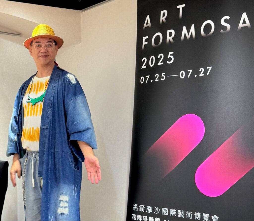 ▲鐮倉 台北畫廊總監黃明森，對藏品將在今年Art Formosa國際藝術博覽會的展出，具正面期待。（記者 辛澎祥/攝）