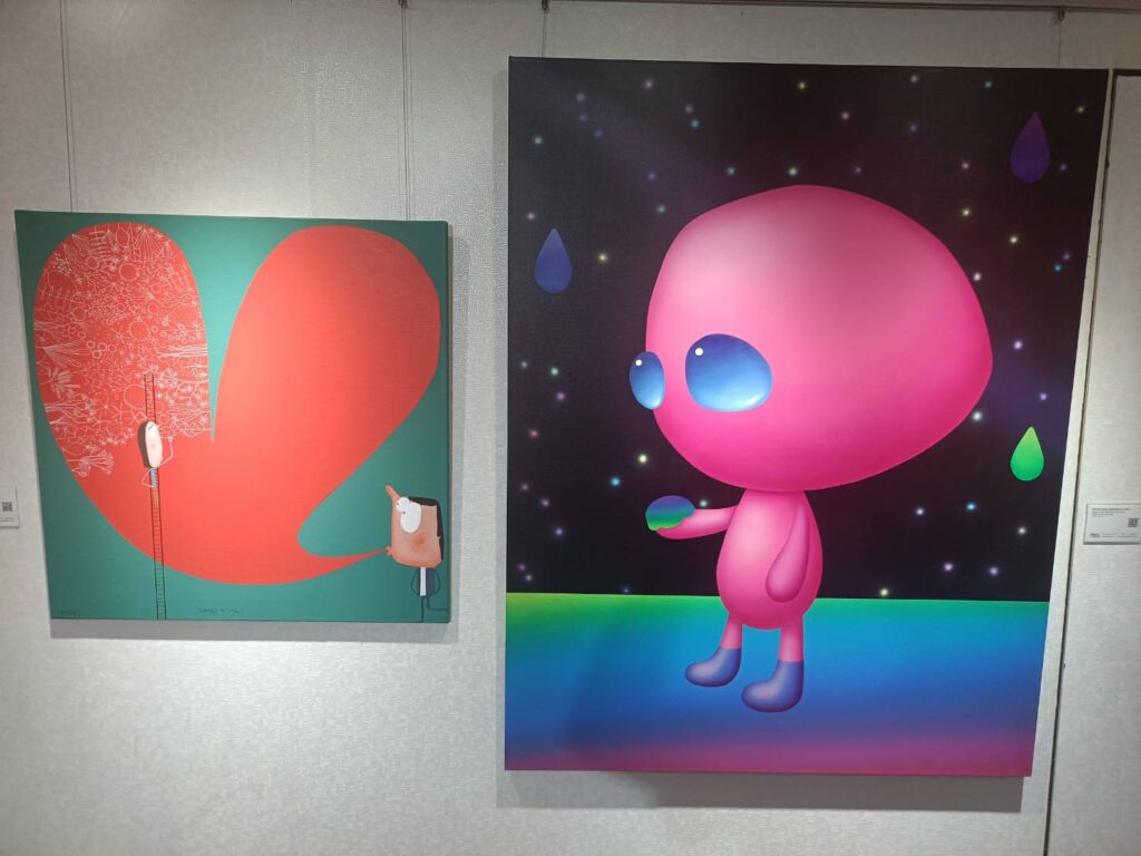 ▲即將展出的展品，在當代性基調中顯得雅趣十足。（記者 辛澎祥/攝）