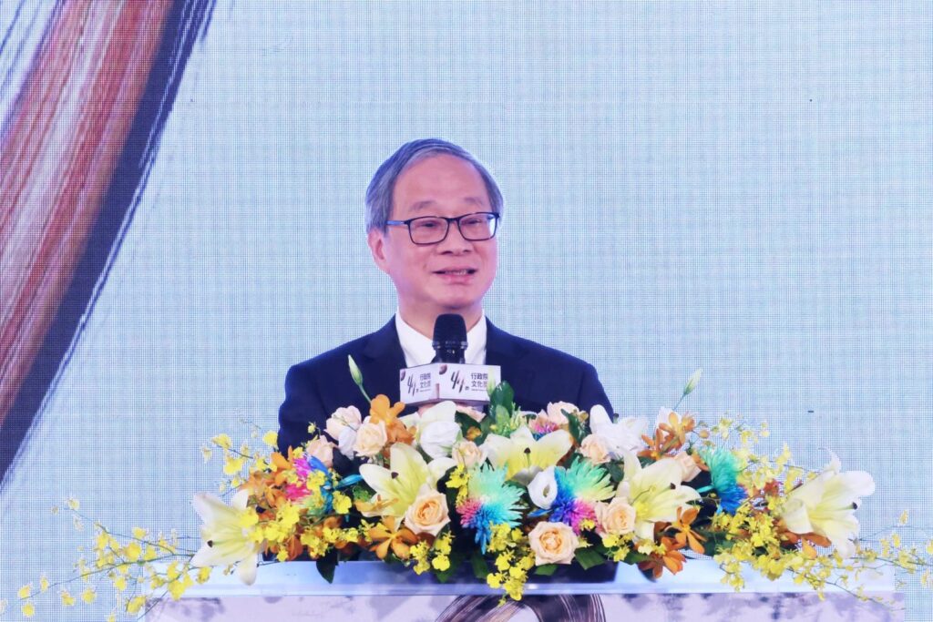 ▲文化部長李遠致詞時說明了與三位得獎人的互動與聯繫情形。(圖/文化部 提供)