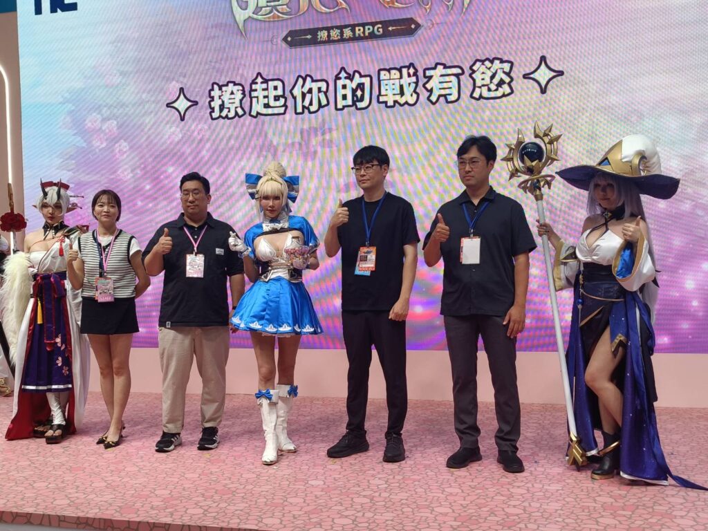 ▲動漫業者NC Taiwan「遺忘之劍」首度來台與漫迷見面，行銷力度奇大無比。（記者 辛澎祥/攝）