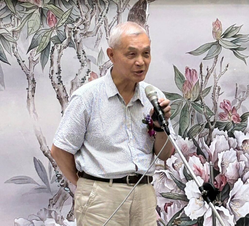 ▲桃園市書法教育學會理事長廖富景致詞時指出,中華書道學會以在地資源融入國際書藝表現,呈現豐碩成果,格外難能可貴。(記者 辛澎祥/攝)