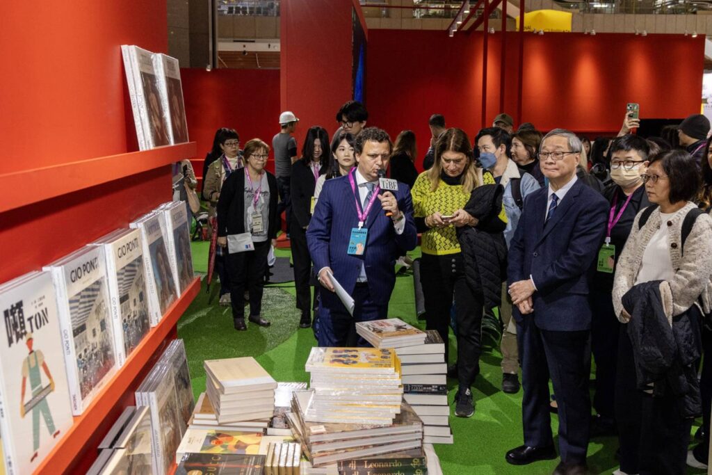 ▲臺北國際書展的舉辦已成為國際重要文化活動，國際主辦國的文化出版資源的導入亦呈現合作商機。（記者 辛澎祥/攝）