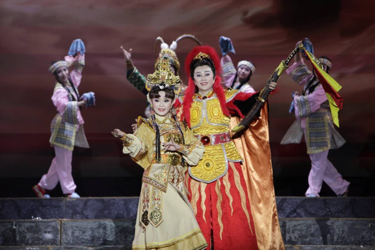 明華園戲劇總團貓神魅力席捲庄頭劇場  睽違10年金門演出  華麗視覺饗宴撼動萬名鄉親