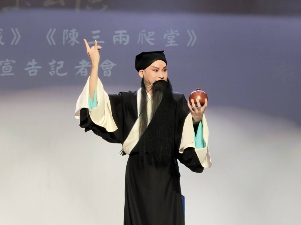 「文」字輩實力派演員林文瑋，在《求你騙騙我》飾演窮困潦倒的書生金登科。（記者 陳安婷/攝）