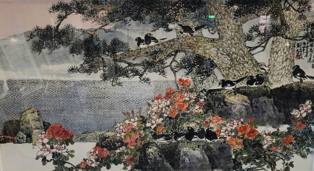 ▲花鳥的細膩構成,看見黃光男的筆墨手法的真情流露,藉生活美學來彰顯天人合一的篤實與飽滿,令人驚艷。(記者 辛澎祥/攝)