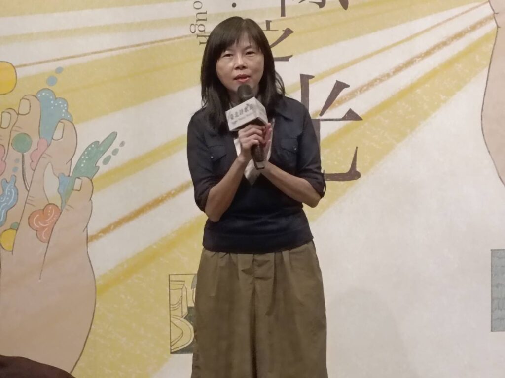 ▲臺北市文化局副局長陳譽馨致詞時表達對臺北詩歌節舉辦的正面意義。（記者 辛澎祥/攝）
