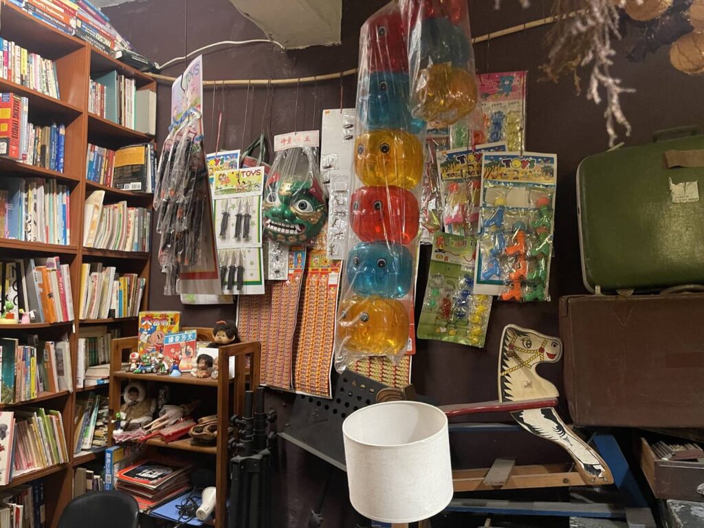▲多樣化的眷村物品,充滿了時代風華。(圖/新北市文化局 提供)