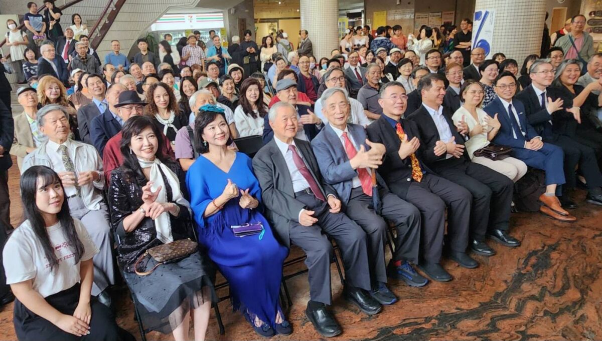藝術的榮光  70載的見證  國立臺灣藝術大學七十週年校慶 「臺藝七十真善美」新書發表  人文丰彩與多元藝術的融合  備受矚目