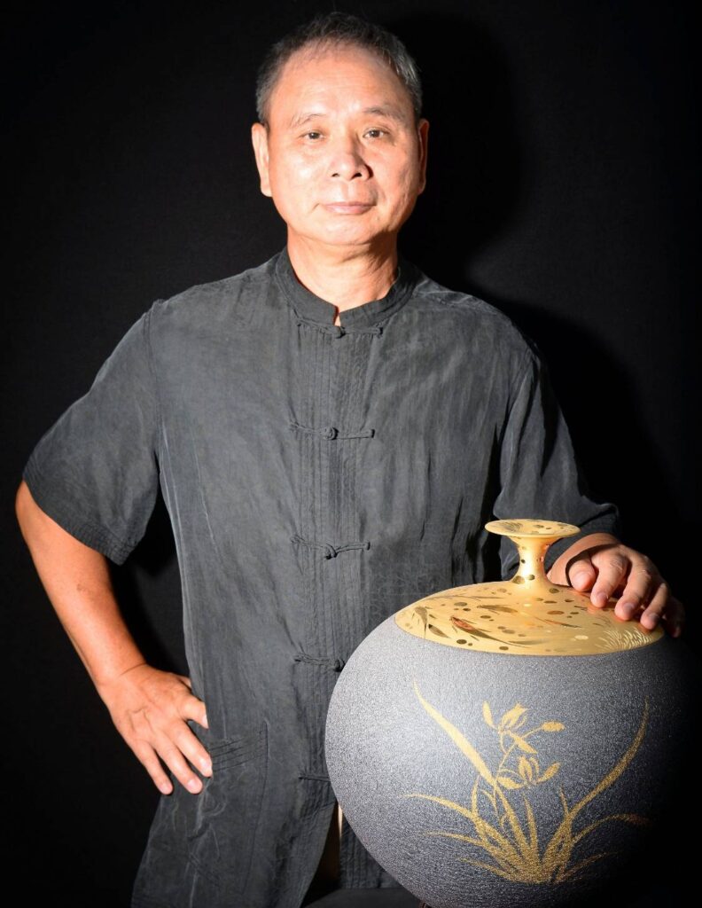 ▲陶瓷家許朝宗榮獲2025年國家工藝成就獎。（圖/工藝中心 提供）